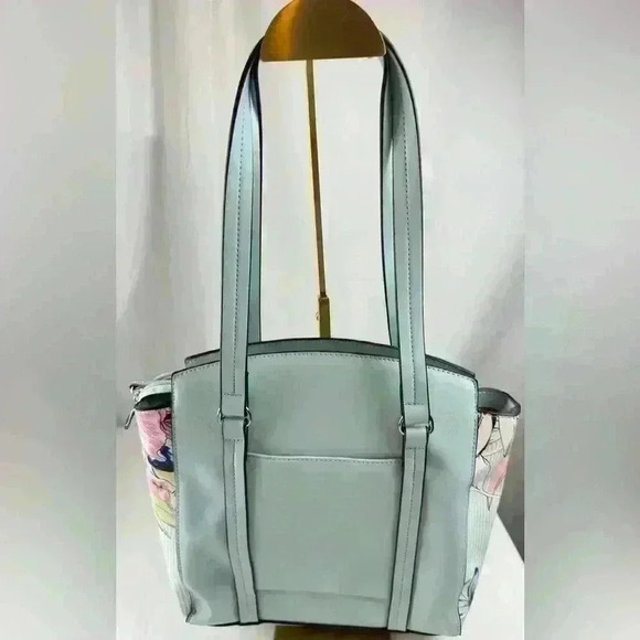 NWT - London Fog Light Blue Mist Stripe Floral Tote - Picture 1 of 10